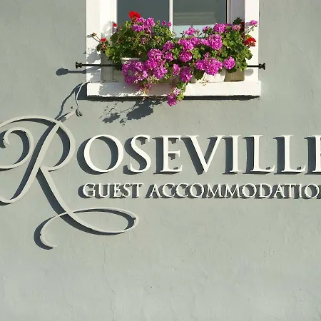 Roseville House 욜