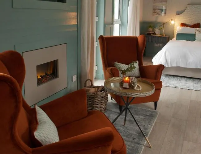 Roseville - Luxury 3*