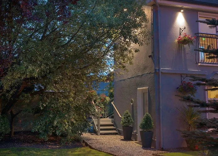 Roseville - Luxury 3*